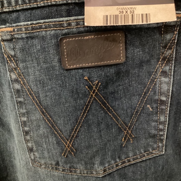 Men's Wrangler® 20X® 01 Competition 38X32 Relaxed Fit River Wash Jean 01MWXRW - Picture 14 of 14